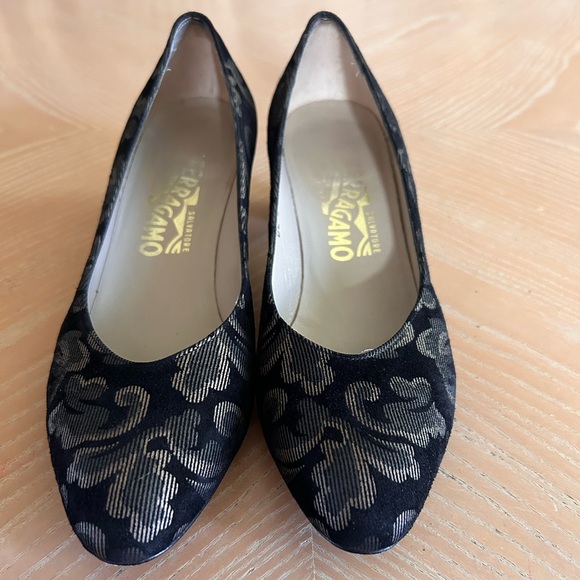 Salvatore Ferragamo Shoes - Salvatore Ferragamo brocade pumps
